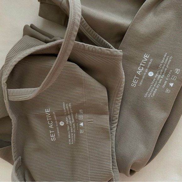 SET Active Taupe Ribbed Set - Picture 3 of 3